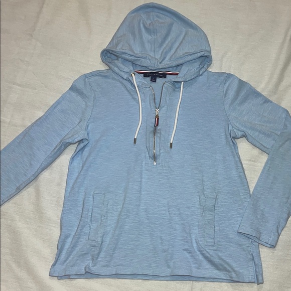 Tommy Hilfiger - Picture 2 of 8